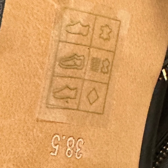 Brand new Marciano Sexy black booties for Spring - Picture 7 of 7